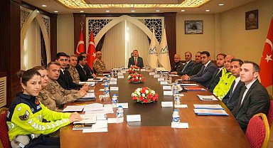 Hakkari'de asayiş toplantısı düzenlendi