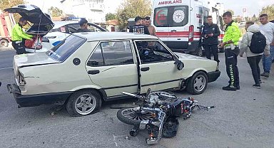 Hatalı sollama kaza getirdi: 2 yaralı