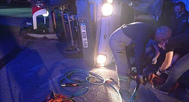 Havran'da kamyon ile kamyonet çarpıştı: 1 ölü, 1 yaralı