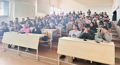 İletişimde gizli şifre: beden dili