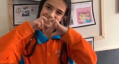 İnegöl'de öğrencilerden anlamlı 24 Kasım kutlaması