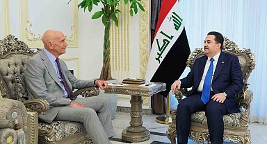 Irak Başbakanı Sudani, ABD'nin Suriye Özel Temsilcisi Barrack ile bir araya geldi