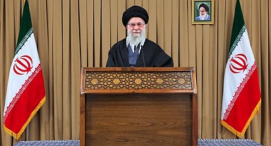 İran dini lideri Hamaney: "ABD, İran'la iletişim ve iş birliğine layık değil"