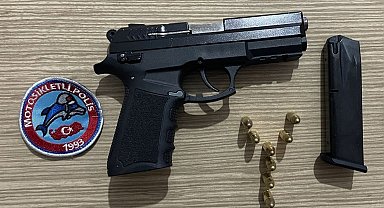 İş yerini kurşunlayacaklardı, polisin dikkati sayesinde yakalandılar