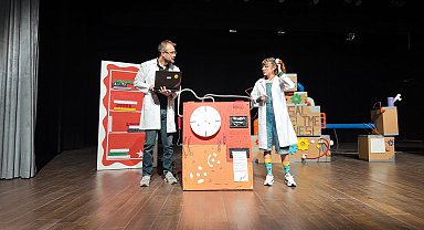 Isparta Belediyesi Şehir Tiyatroları çocuklarla buluştu