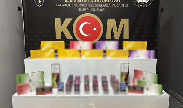 Isparta'da bir evde yapılan aramada çok sayıda kaçak sigara ve elektronik sigara ele geçirildi