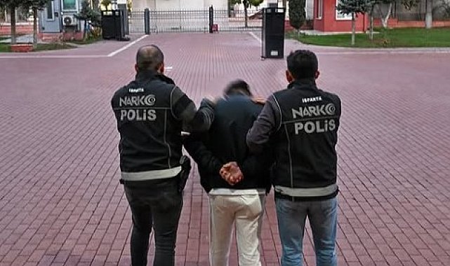 Isparta'da uyuşturucu ticaretinden 12 yıl 6 ay hapis cezası bulunan şahıs yakalandı