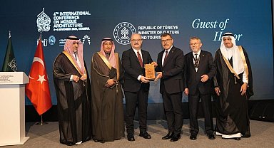 İstanbul'da 4. Uluslararası Cami Mimarisi Konferansı başladı