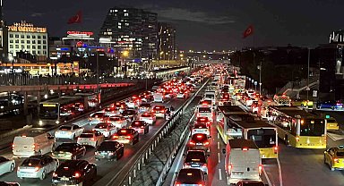 İstanbul'da trafik yoğunluğu yüzde 78'e ulaştı