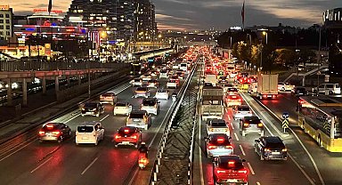İstanbul'da trafik yoğunluğu yüzde 85'e ulaştı