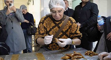 İtalyan Erasmus öğrencileri Gümüşhane'de pestil-köme ustası oldu