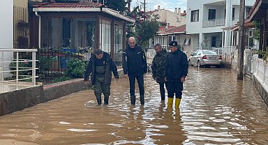 İzmir Foça'da sel! Selden etkilenen bölgelere Kaymakam Aydın'dan inceleme