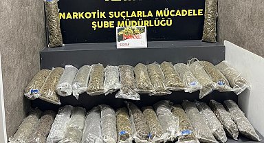 İzmir'de uyuşturucu deposuna baskın: 23 kilo ele geçirildi