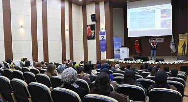 Jandarma ekipleri öğrencileri madde bağımlılığı konusunda bilgilendirdi