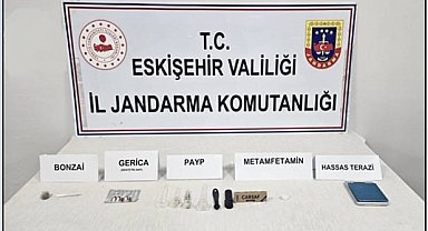 Jandarma piknik alanında uyuşturucu satan şahsı yakaldı