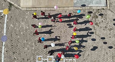 Jandarmadan Dünya Çocuk Hakları Günü'nde farkındalık etkinlikleri