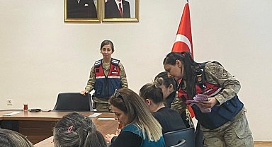Kadın güvenlik güçlerinden KADES tanıtımı