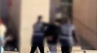Kağıthane'de gürültü tartışmasında 1 kişiyi öldürüp 2 kişiyi yaralayan 19 yaşındaki şüpheli tutuklandı