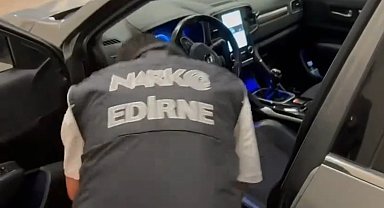 Kapıkule'de aracın gizli bölmelerinden 23 kilo 820 gram skunk çıktı