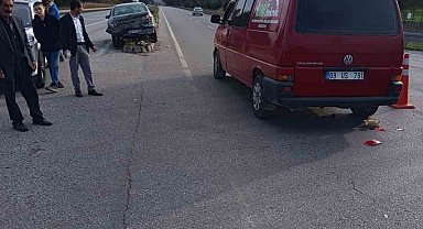 Karacabey'de iki otomobil çarpıştı: 2 yaralı