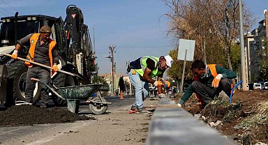 Karacadağ Caddesi modern bir görünüme kavuşuyor