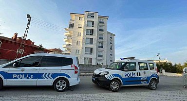 Karaman'da 5'inci kattan düşen öğretmen hayatını kaybetti