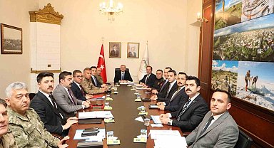 Kars'ta asayiş ve güvenlik toplantısı yapıldı.