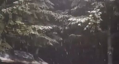 Kartepe'ye mevsimin ilk karı düştü