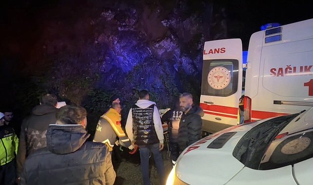 Kayganlaşan yolda otomobil paramparça oldu: 2 yaralı