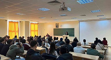 Kaymakam Kılıç, BŞEÜ öğrencileri ile deneyimlerini paylaştı