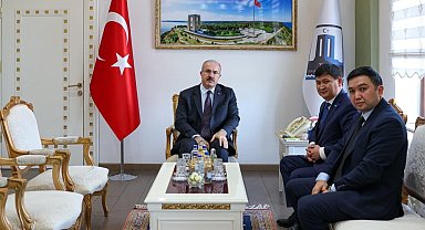 Kazakistan Cumhuriyeti İstanbul Başkonsolosu Amankul'dan Vali Toraman'a ziyaret