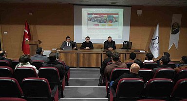 KBÜ ve İl Göç İdaresi, uluslararası öğrencilere ikamet bilgilendirmesi yaptı