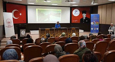 KBÜ'de 'Zeytin Ağacının Altında' belgeseli seyirciyle buluştu