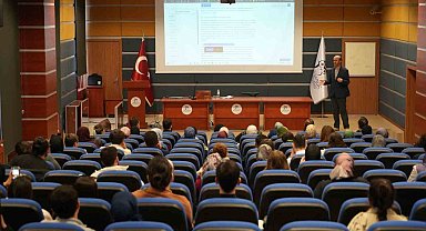 KBÜ'de tez yazım sürecine yönelik atölye çalışmaları sürüyor