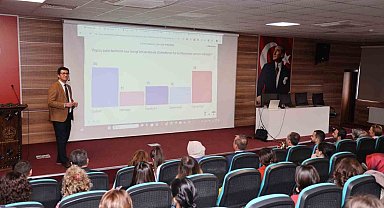 KBÜ'den öğretmenlere "Yapay Zekâ ile Yabancı Dil Öğretimi" semineri