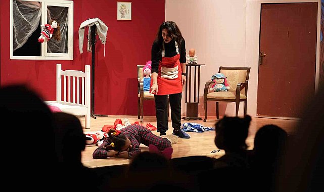 Keçiören Belediyesi'nden miniklere özel 'Tembel Ayşe' tiyatrosu
