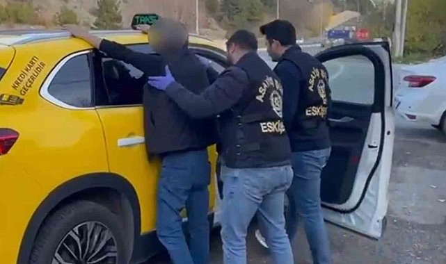 Kendilerini polis ve savcı olarak tanıtarak 558 bin liralık dolandırıcılık yapan şüpheliler yakalandı