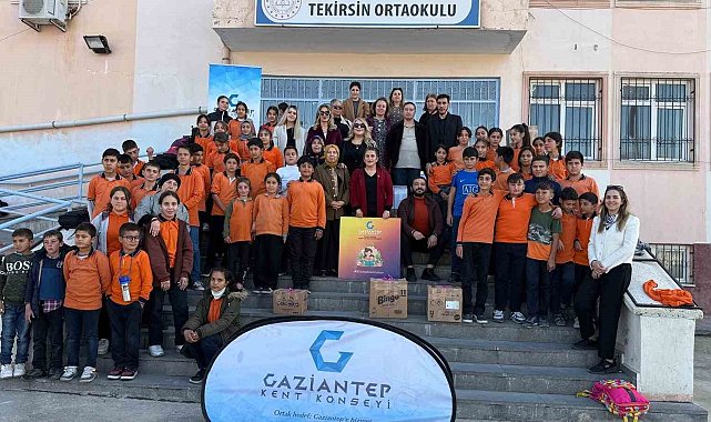 Kent Konseyi'nden Tekirsin kırsal Mahallesine Anne-Çocuk kütüphanesi