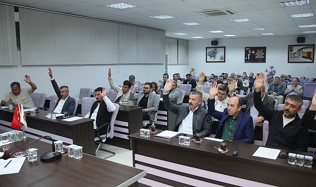 Kira borcu olan kiracılar için 'kesin tahliye' maddesi meclisten döndü