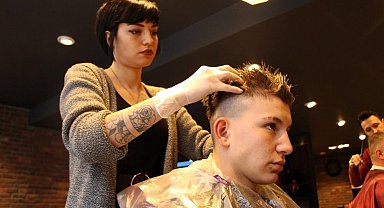 Kış ayları öncesi saç dökülmesine karşı uyarı: "Saçın da neme ihtiyacı var"