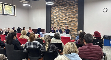 Kitap İmza Günü Yoğun İlgi Gördü