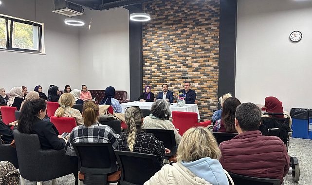 Kitap İmza Günü Yoğun İlgi Gördü