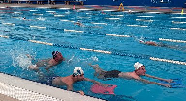 Kocaeli İzmit'te "Engelsiz Kulaçlar" başladı