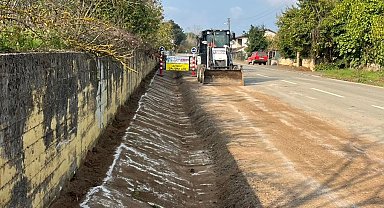 Kocaeli Kandıra'da yağmur suyu kanalları temizlendi