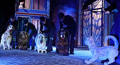 Kocaeli Şehir Tiyatroları'ndan Bursa performansı