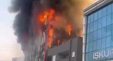 Kocaeli'de iş yerinde yangın, çok sayıda ekip sevk edildi