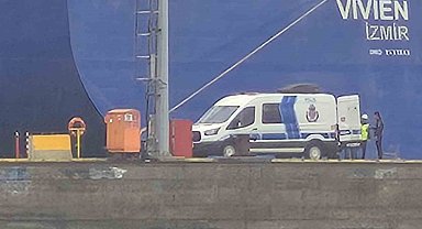 Kocaeli'de tekne alabora oldu: 1 ölü, 1 yaralı