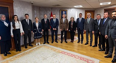 Kocaeli'de Başkan Büyükakın'a eğitime destek teşekkürü