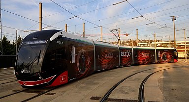 Kocaeli'de otobüs ve tramvaylarda Ata'ya saygı