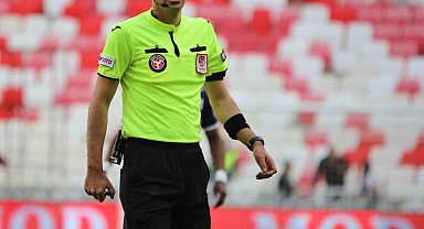 Kocaelispor - Galatasaray maçının VAR'ı Ali Şansalan oldu